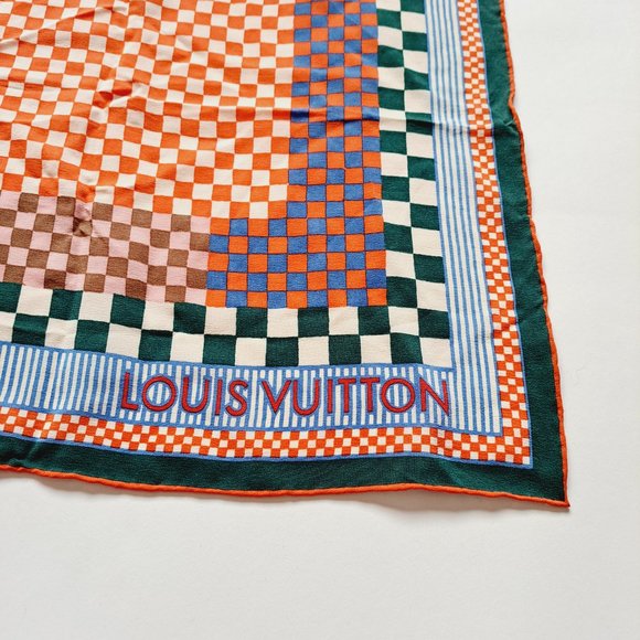 New Louis Vuitton 100% Silk Checked Limited Edition Scarf 34" x 34" - Picture 4 of 11